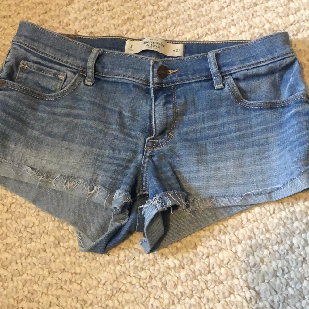 Denim short!!